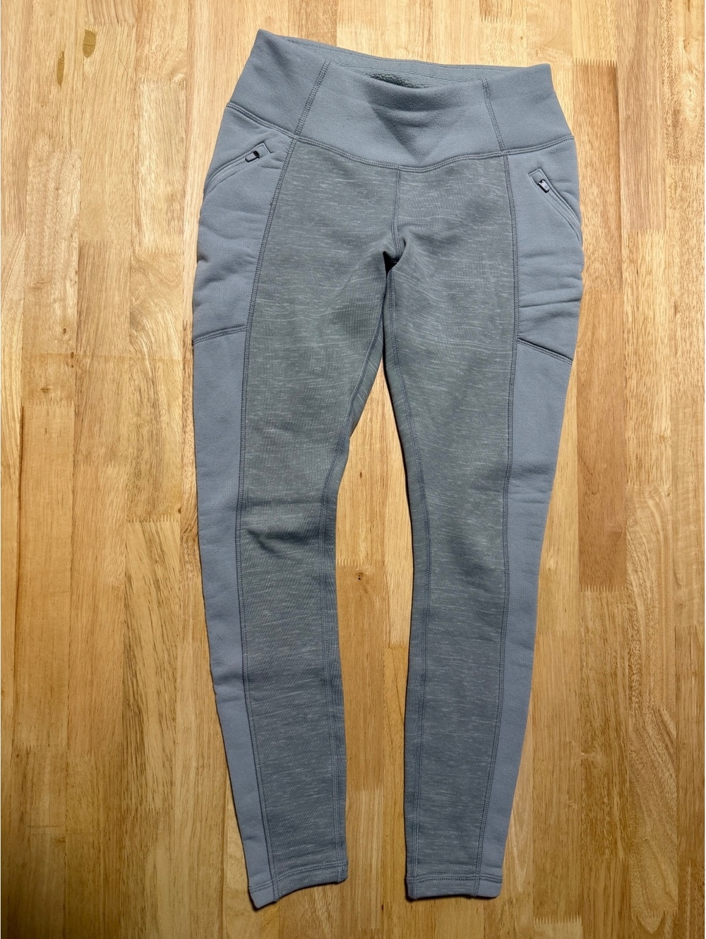 Athleta Women’s XS Gray Fleece Lined Leggings Zipper Pockets High Rise